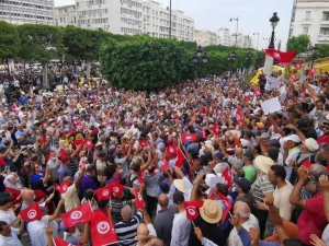 نبارك للشعب التونسي هذه العزيمة وهذا الإصرار...
