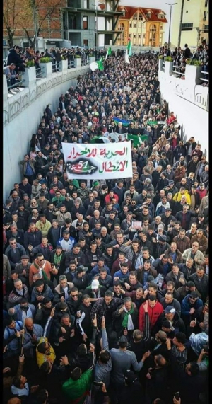 بعد الضغط الرهيب على ولايات الغرب الثائرة..دولة القمع تطارد ناشطي الحراك في سطيف