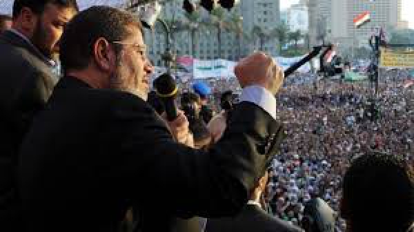 في ذكرى انتخاب &quot;مرسي&quot;...انقلبت الدولة على رئيسها